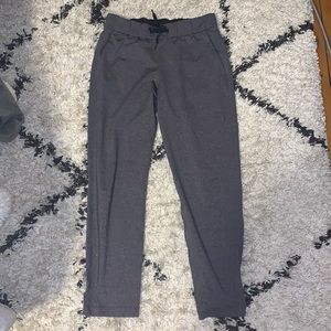 Lululemon on the fly pants
